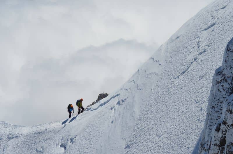 MOUNTAIN CLIMBING TECHNIQUES FOR TREKKERS