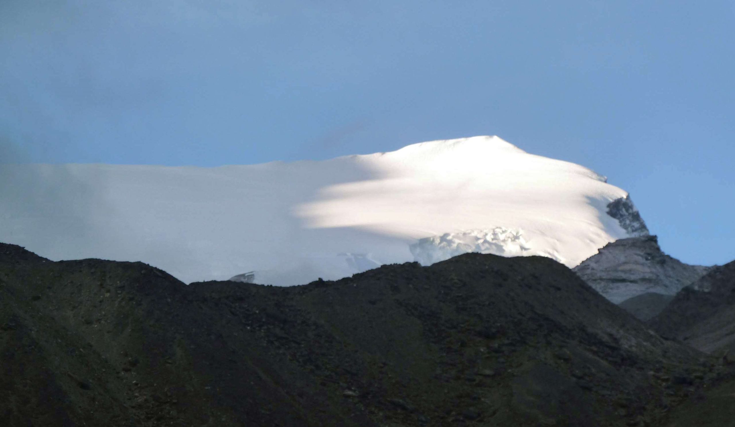 putha hiunchuli is located in west side of dhaulagiri