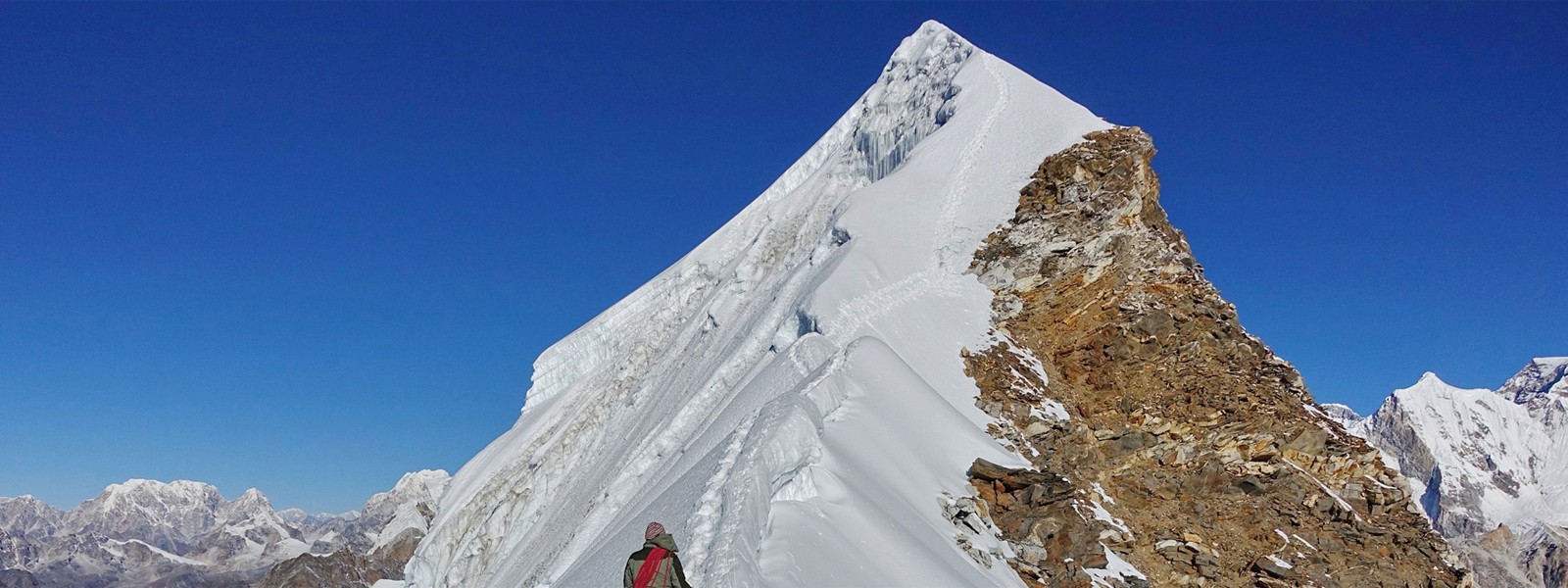 lobuche peak stands at 6145m