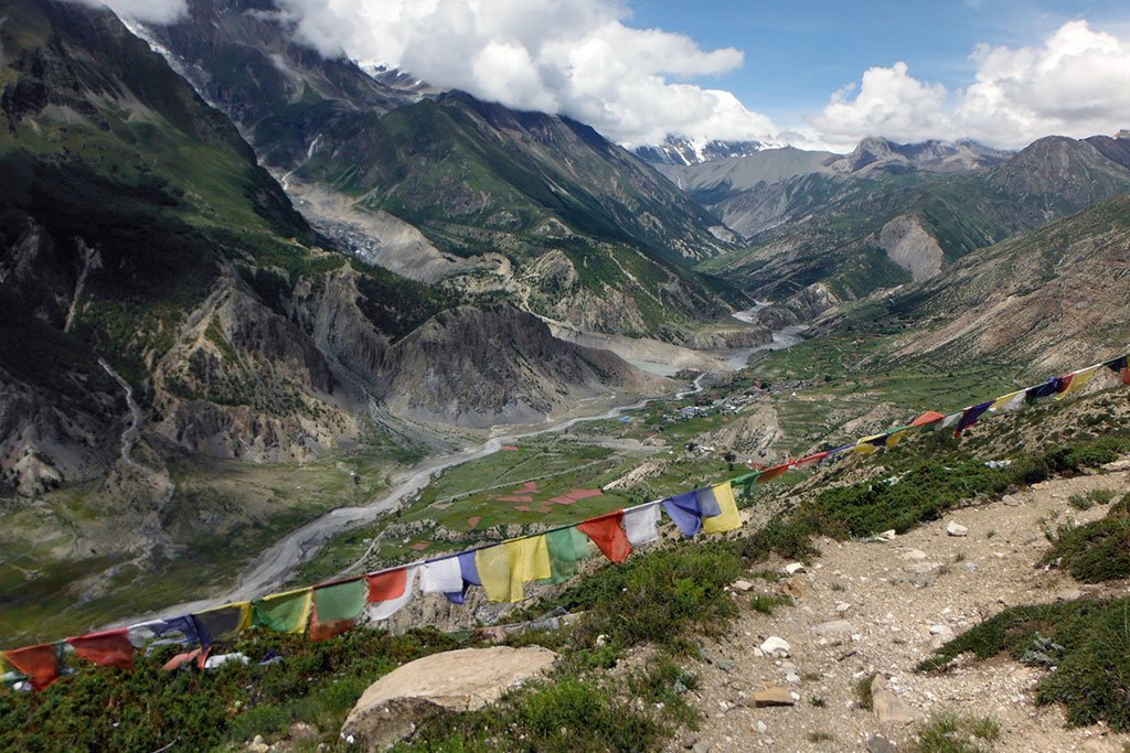 nepal monsoon trekking guide talks about plenty of pros and cons