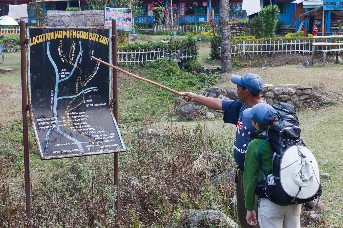 look for reviews and reference on how to choose a trekking guide in nepal