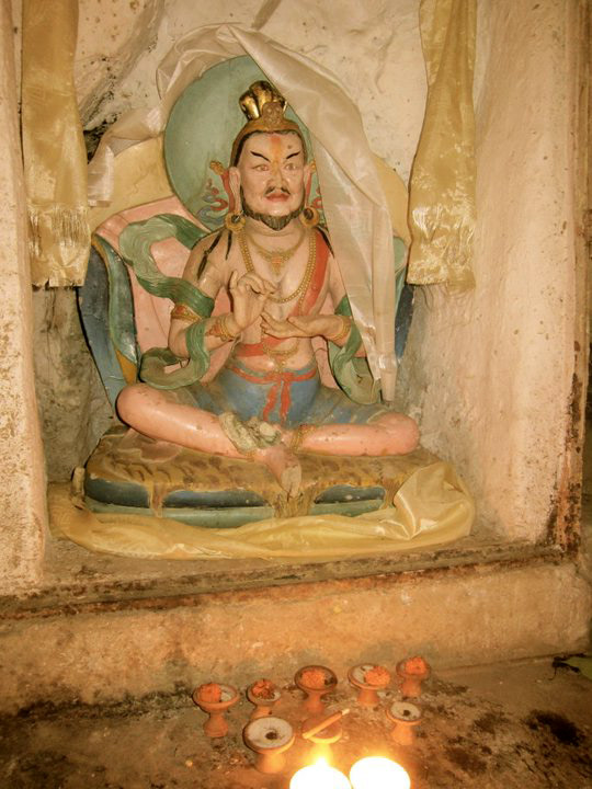 naropa cave is located in pashupatinath temple region