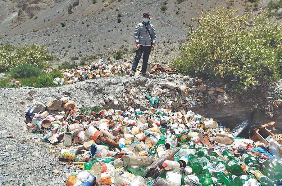 waste at annapurna region doesnt show a good picture